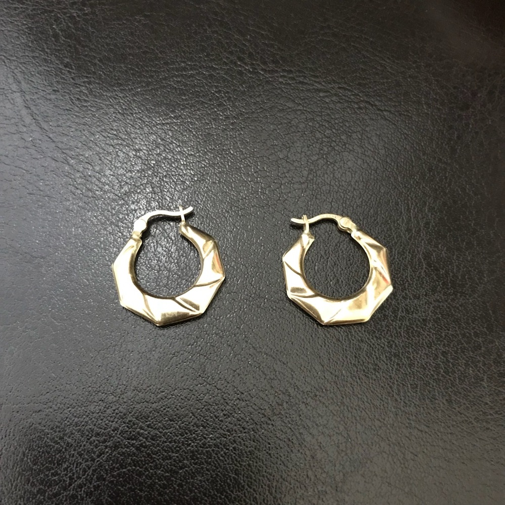 14k Gold hoop earrings